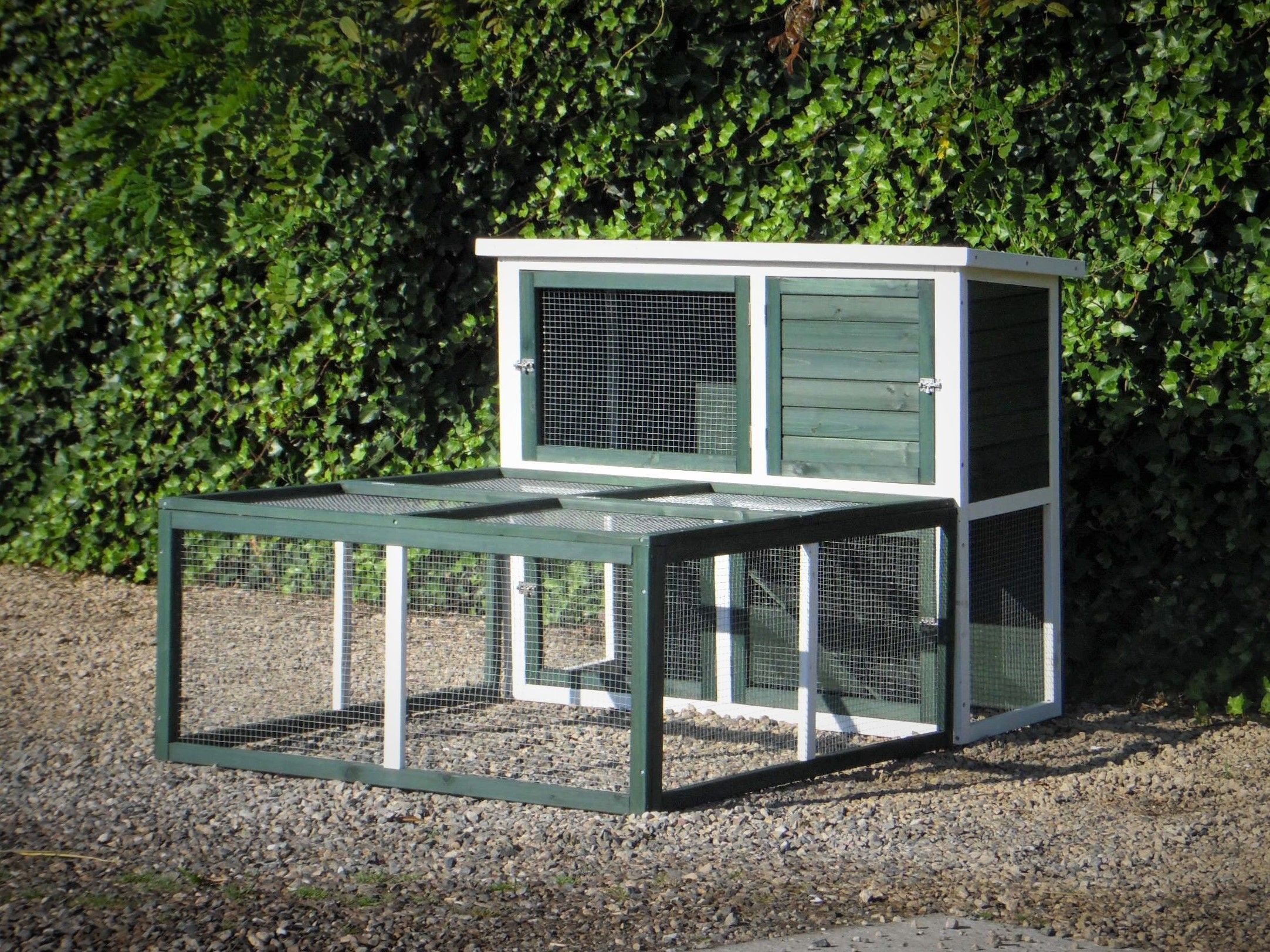 Konijnenhok Overwoud met ren