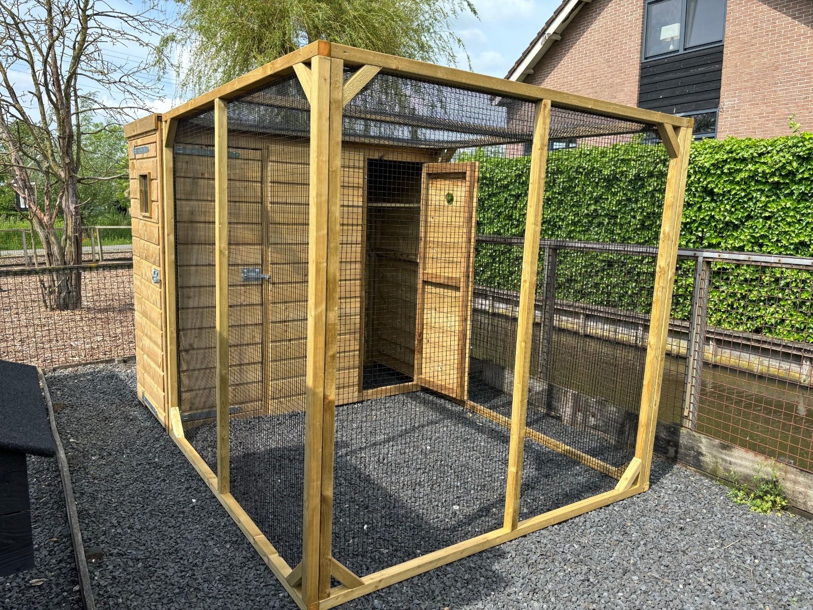 Vogelnachthok XL met ren